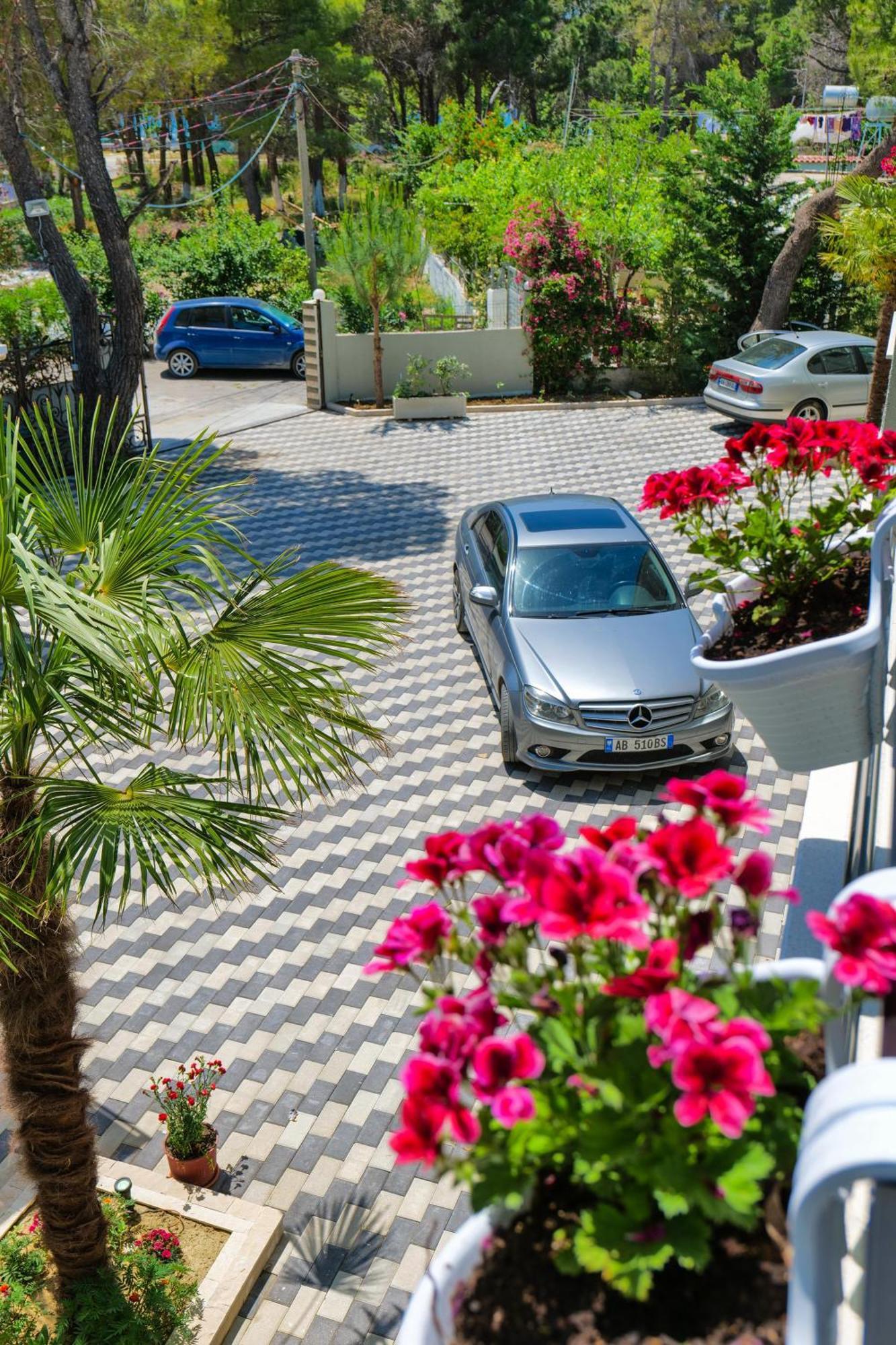 Hotel Celaj Vlore Exterior photo
